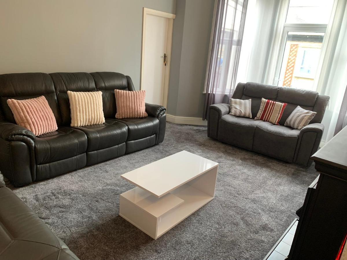 Heather Glen. Six Bedroom Home Near The Sea. Blackpool Exteriör bild