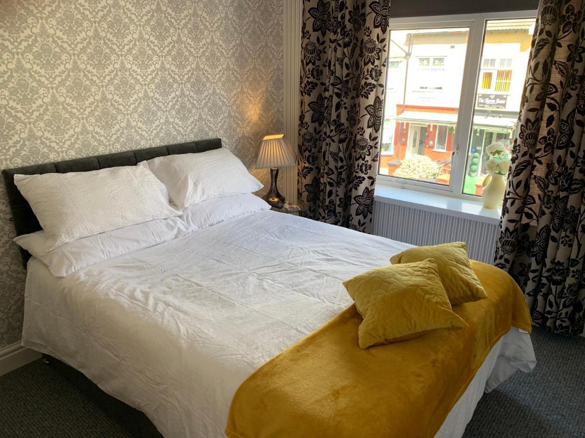 Heather Glen. Six Bedroom Home Near The Sea. Blackpool Exteriör bild
